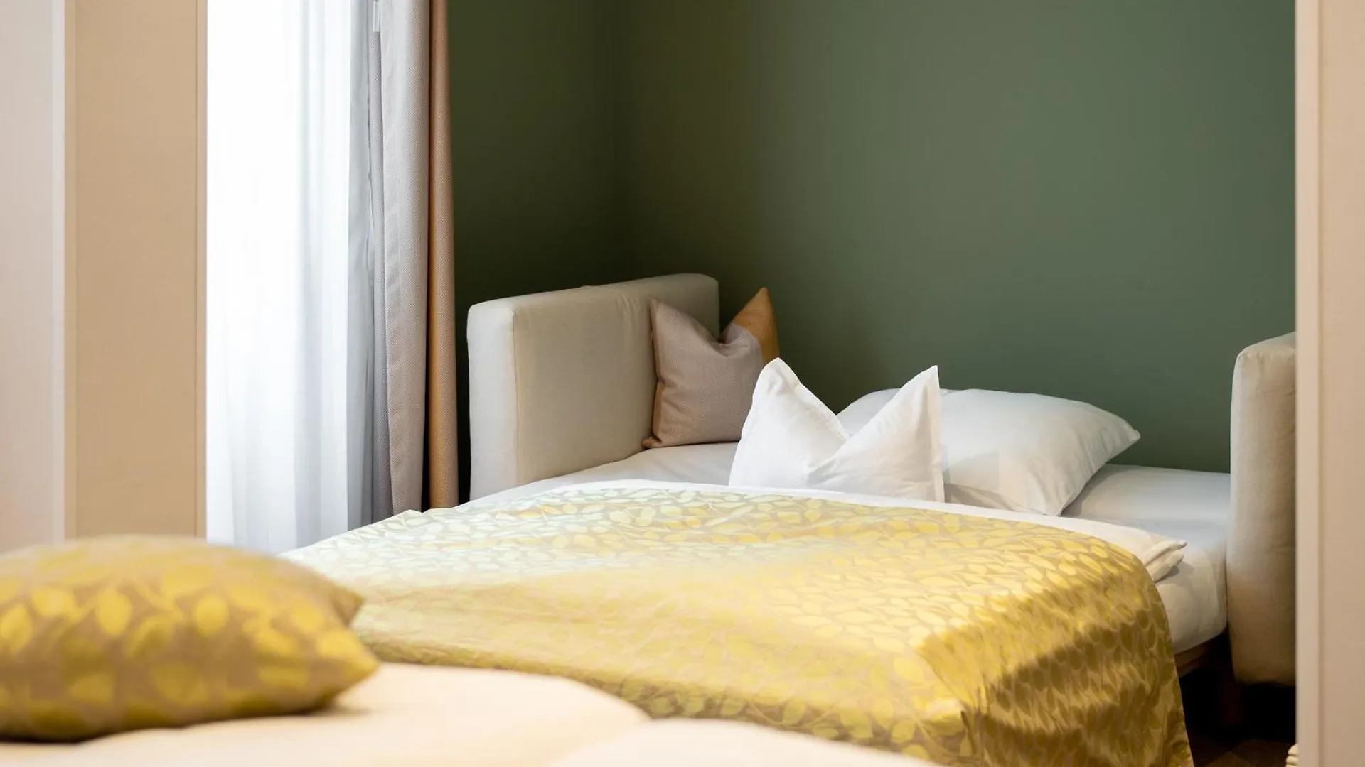 Hotel Baseler Hof Hamborg 4*,