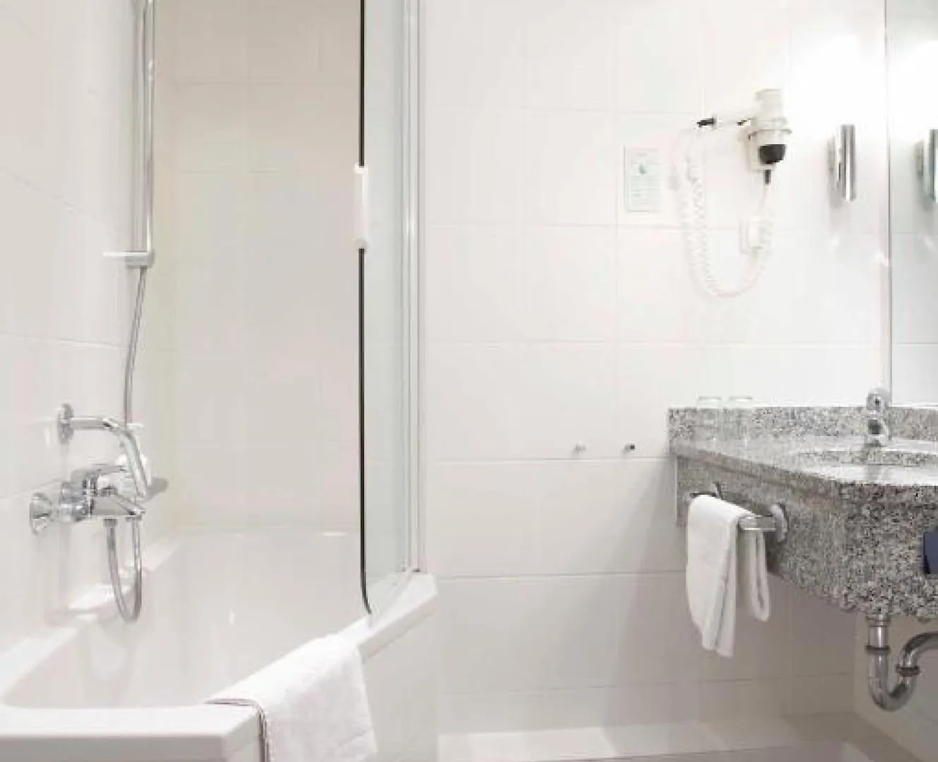Hotel Baseler Hof Hamburg 4*,  Germany