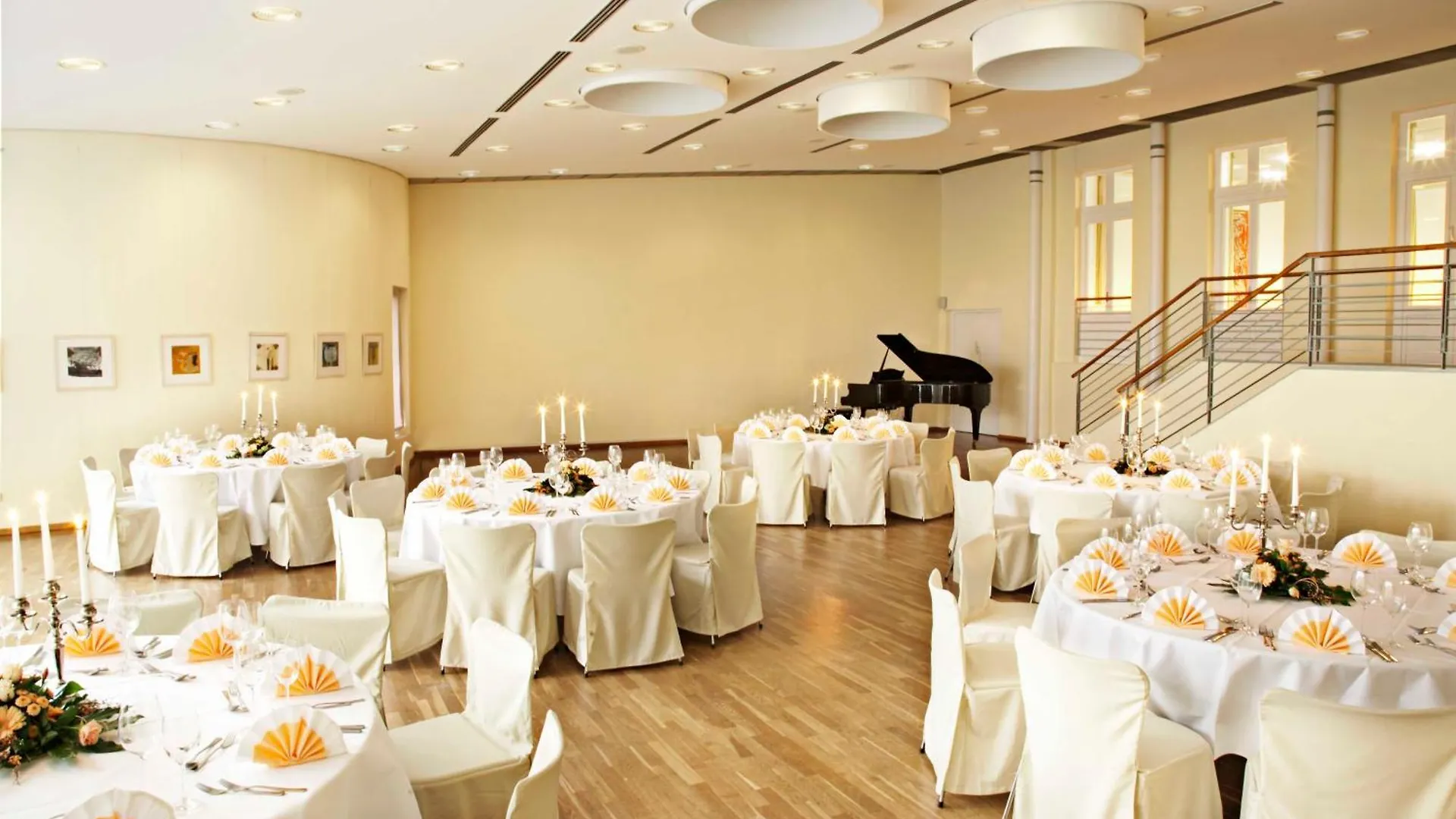 Hotel Baseler Hof Hamburg 4*,